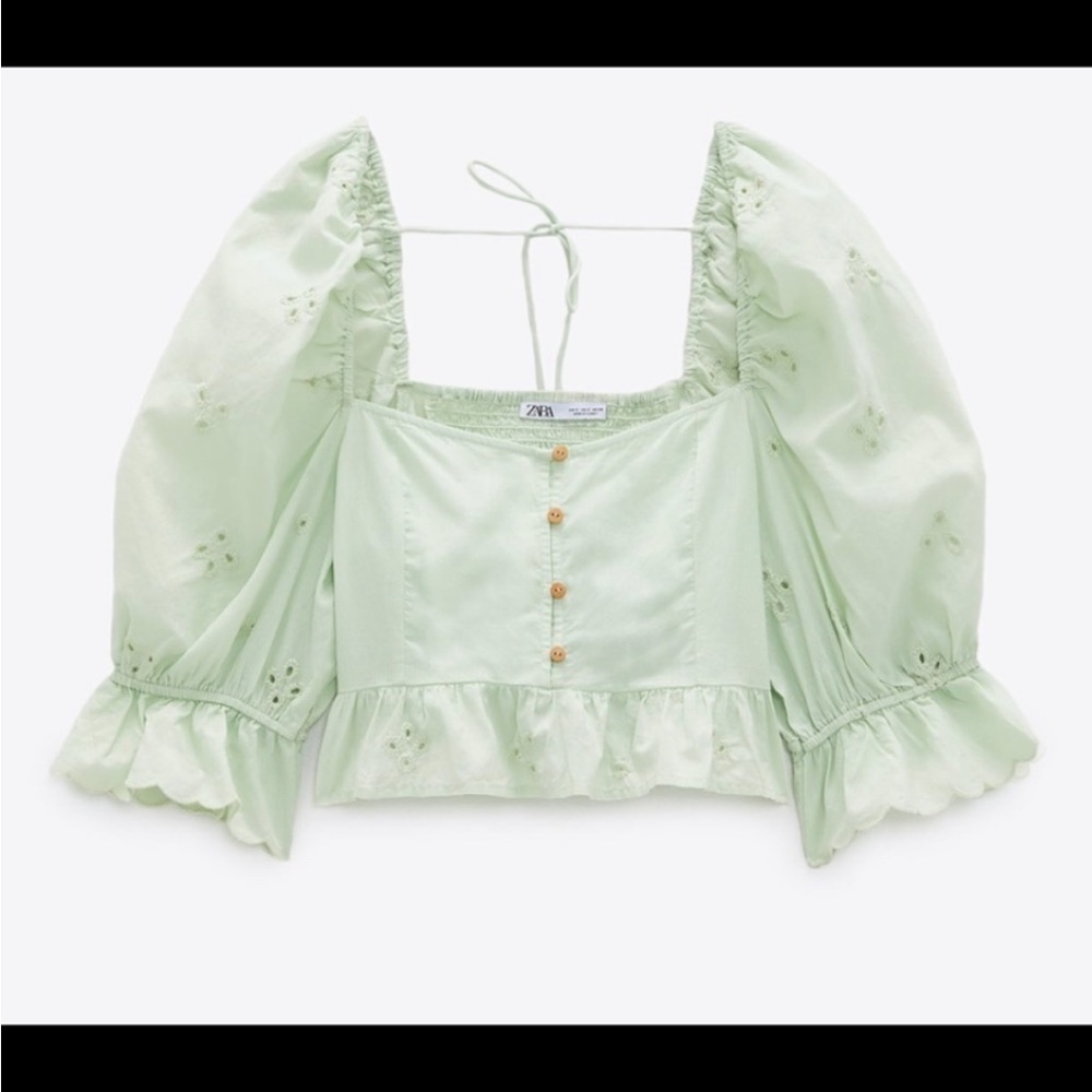 NWT Zara Embroidered Eyelet Blouse Size bloggers fave - Picture 2 of 12